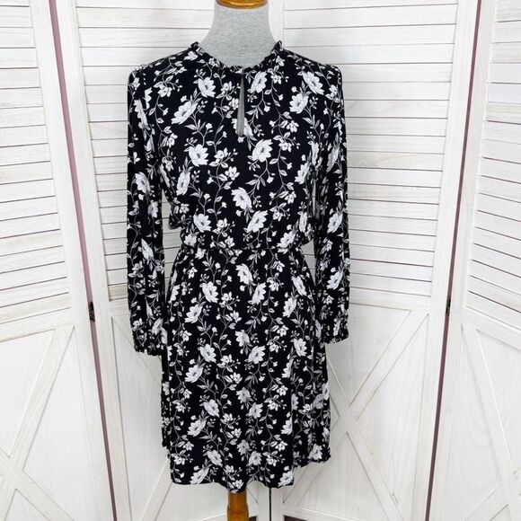 Old Navy Floral Ruffle Collar Long Sleeve Elastic Waist Dress Black White Small - Picture 1 of 12